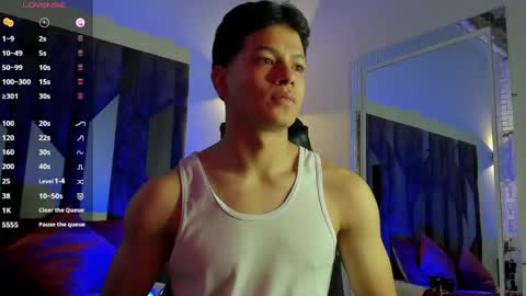 tony_petrov online show from May 28, 5:27 am
