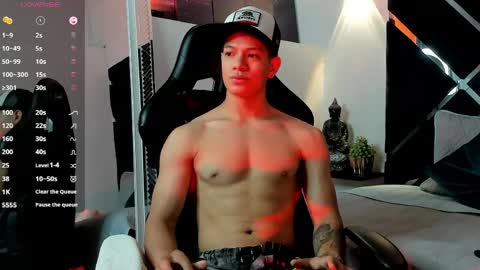 tony_petrov online show from May 16, 5:00 pm