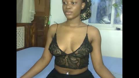 Snapshot of tonya_tash7 chatting on September 23, 9:03 am tonya tash7 online show from September 23, 9:03 am