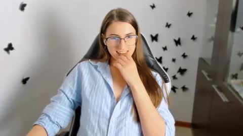 Alisson online show from September 13, 8:44 pm