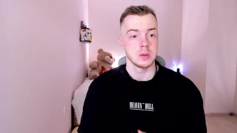 toohornyserj online show from February 24, 12:09 am