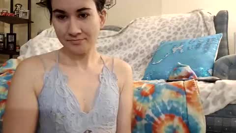 toosieslide4 online show from December 18, 2:51 am