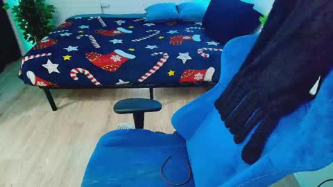 topcranberry online show from April 4, 3:24 am