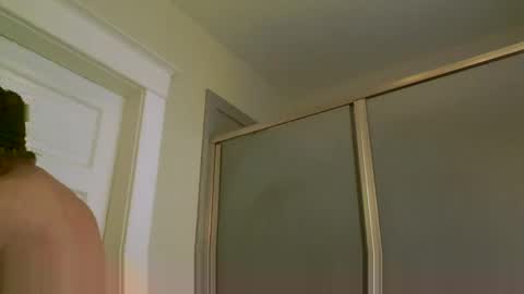 Chris online show from December 31, 3:53 pm