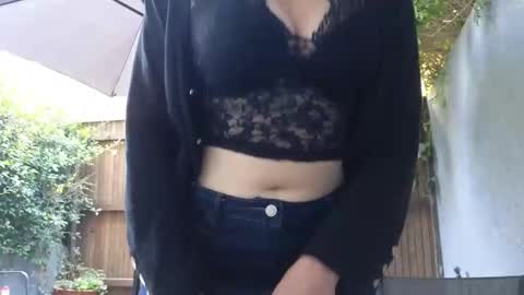 Topsy online show from January 12, 8:43 am