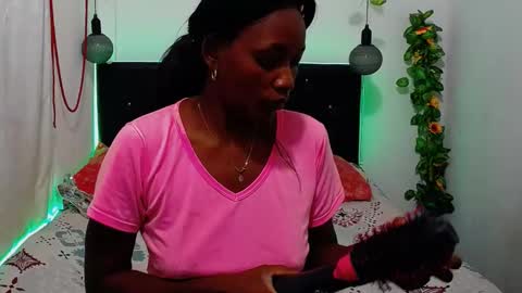tory_montannaxx online show from January 24, 9:49 am
