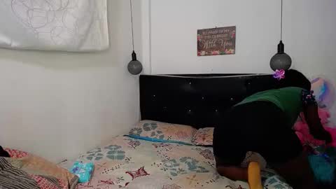 tory_montannaxx online show from March 11, 10:40 am