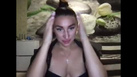Snapshot of tosyna07555 chatting on September 18, 9:19 pm tosyna07555 online show from September 18, 9:19 pm