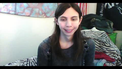 Snapshot of totalfuckingadorable chatting on January 26, 5:56 am Luna online show from January 26, 5:56 am