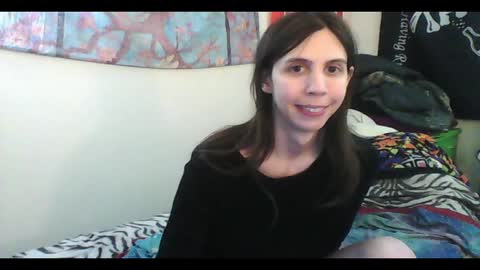 Snapshot of totalfuckingadorable chatting on January 25, 7:17 am Luna online show from January 25, 7:17 am
