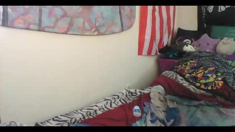Snapshot of totalfuckingadorable chatting on September 17, 4:05 am Luna online show from September 17, 4:05 am