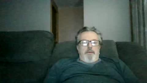 Snapshot of touchit9923 chatting on February 16, 5:26 am jim online show from February 16, 5:26 am