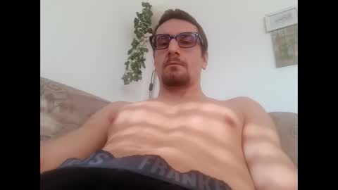 towlie90 online show from December 17, 10:44 am