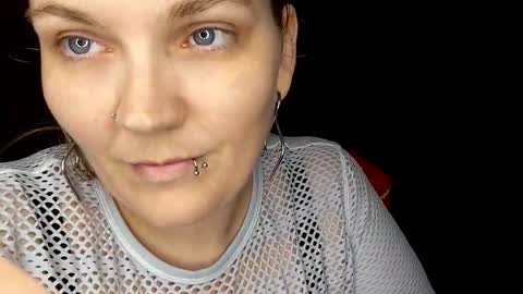 Lilly Miss Mistress Goddess Maam Queen Boss online show from April 24, 5:26 pm