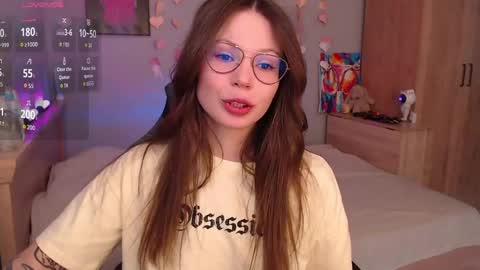 toxkiss online show from May 6, 9:26 am