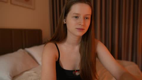 Bella online show from May 9, 8:15 pm