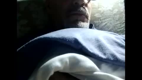 Snapshot of tra649167 chatting on March 8, 10:02 pm tra649167 online show from March 8, 10:02 pm