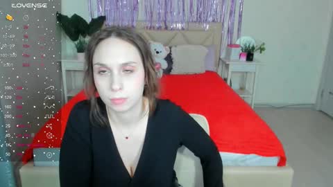 Snapshot of traneba chatting on February 23, 11:33 am Kate online show from February 23, 11:33 am