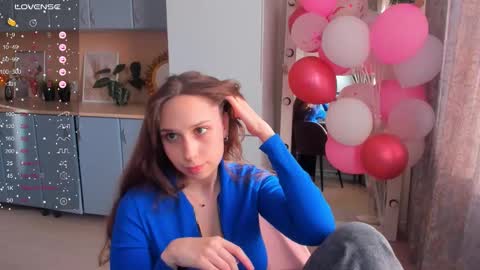 Snapshot of traneba chatting on February 26, 11:43 am Kate online show from February 26, 11:43 am
