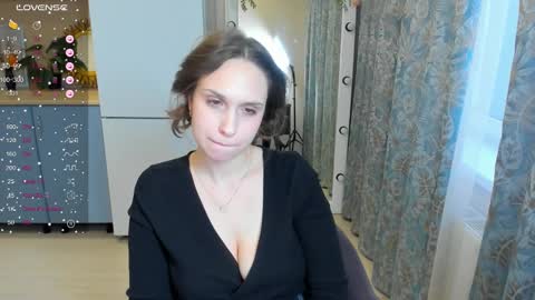 Snapshot of traneba chatting on February 2, 8:24 am Kate online show from February 2, 8:24 am