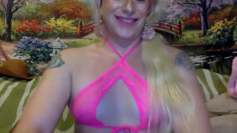 TrannyCumSlut online show from February 23, 9:55 am