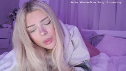 aubrey 3 online show from October 4, 9:01 pm