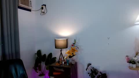 Snapshot of transgoddessselena chatting on February 20, 10:37 am Selena the real cummer online show from February 20, 10:37 am