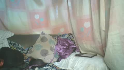 Snapshot of transhottie28 chatting on February 23, 9:44 am transhottie28 online show from February 23, 9:44 am