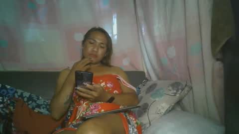 Snapshot of transhottie28 chatting on February 22, 9:34 am transhottie28 online show from February 22, 9:34 am