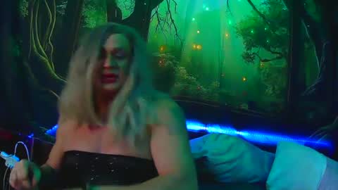 transmisshun online show from February 9, 3:01 pm