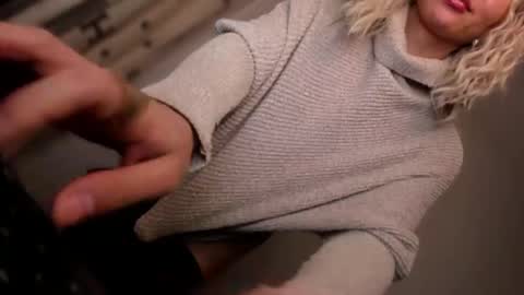 ALMIGHTY GODDESS VALENTINA online show from October 21, 1:11 am