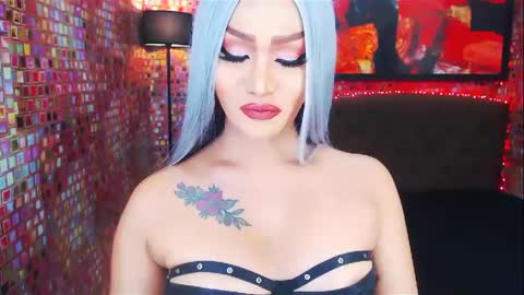 KYLIE BELLA  TS online show from February 8, 1:43 am