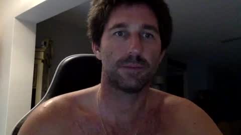 TravisKenn online show from September 10, 7:04 pm