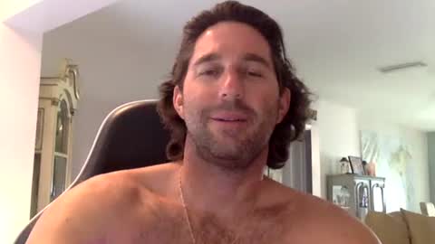 TravisKenn online show from February 15, 7:12 pm