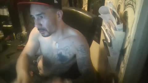 Travis online show from October 12, 9:49 pm