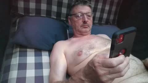 trebgeis1 online show from September 8, 3:55 pm