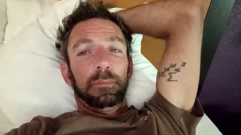 treedude303720 online show from October 25, 10:54 pm