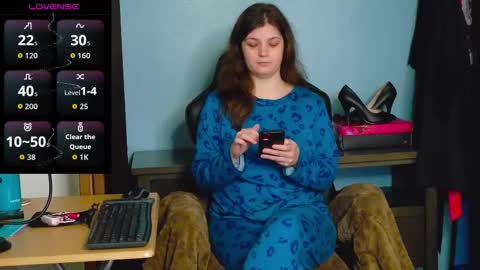 TreeJeanne online show from November 29, 5:04 am