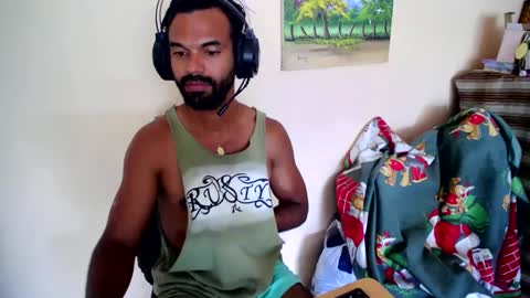 Snapshot of trek320rr chatting on December 26, 8:21 pm TREK320RR online show from December 26, 8:21 pm