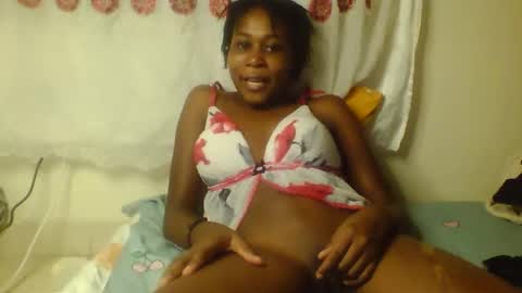 tresyamber online show from May 14, 5:33 pm