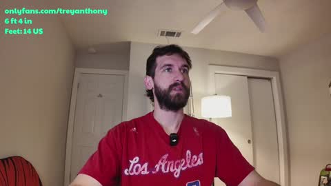 Snapshot of treyanthony chatting on January 29, 2:21 pm decentanthony online show from January 29, 2:21 pm