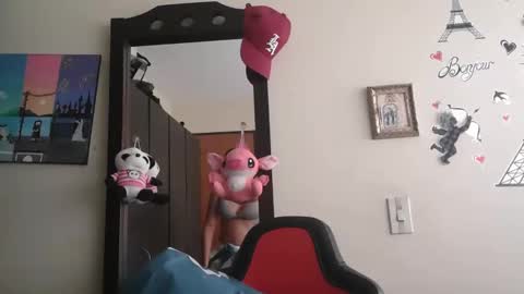 triana_bell online show from May 25, 5:30 pm