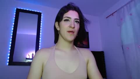 triana_damelio online show from September 27, 12:36 pm