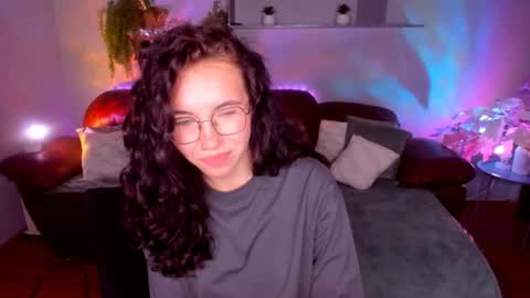TriciaDaisy online show from July 20, 10:39 am