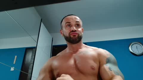 tridentmuscles online show from December 27, 10:26 pm