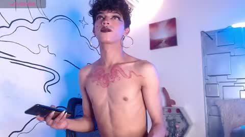 trinity_knox online show from November 13, 5:26 pm