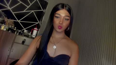 Ms Ella online show from January 12, 1:48 pm