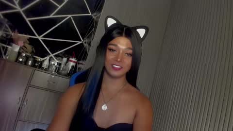 Ms Ella online show from February 19, 2:22 pm