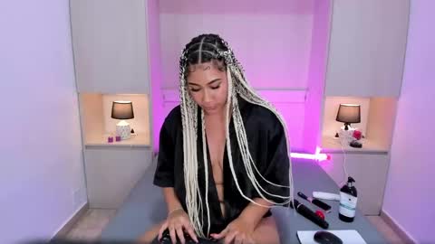 TRISHA online show from February 15, 1:38 pm