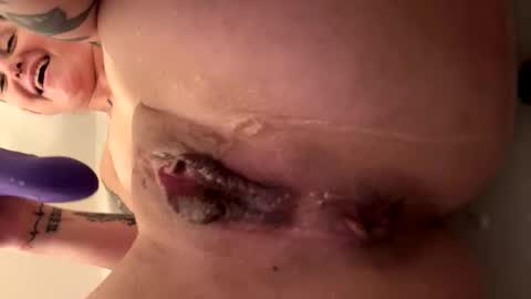 trishhhxxx online show from April 16, 10:23 pm